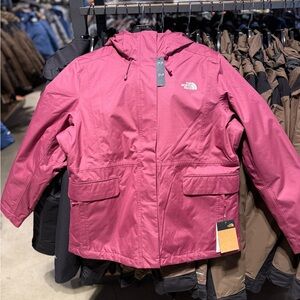 The North Face Women Monarch Triclimate Jacket Cyber Berry